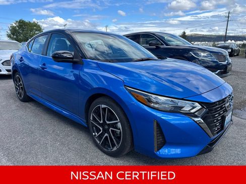 Certified 2025 Nissan Sentra SR w/ SR Premium Package FWD image 4