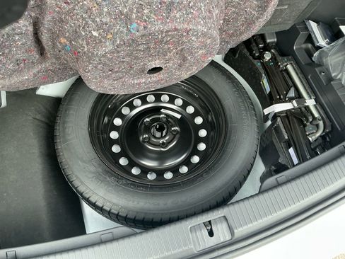 New 2026 Volkswagen Atlas SE image 24