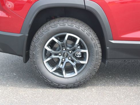 New 2026 Chevrolet Equinox ACTIV AWD/4WD image 13