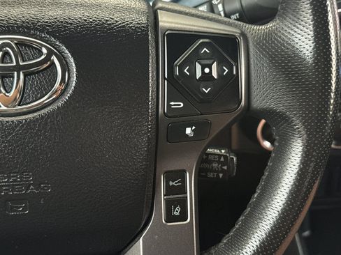 Used 2021 Toyota Tacoma TRD Off-Road AWD/4WD image 35