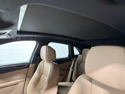 Certified 2026 Porsche Macan AWD/4WD image 26
