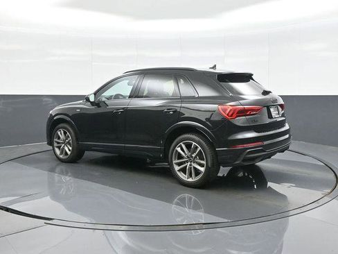 Certified 2025 Audi Q3 2.0T Premium w/ Convenience Package AWD/4WD image 5