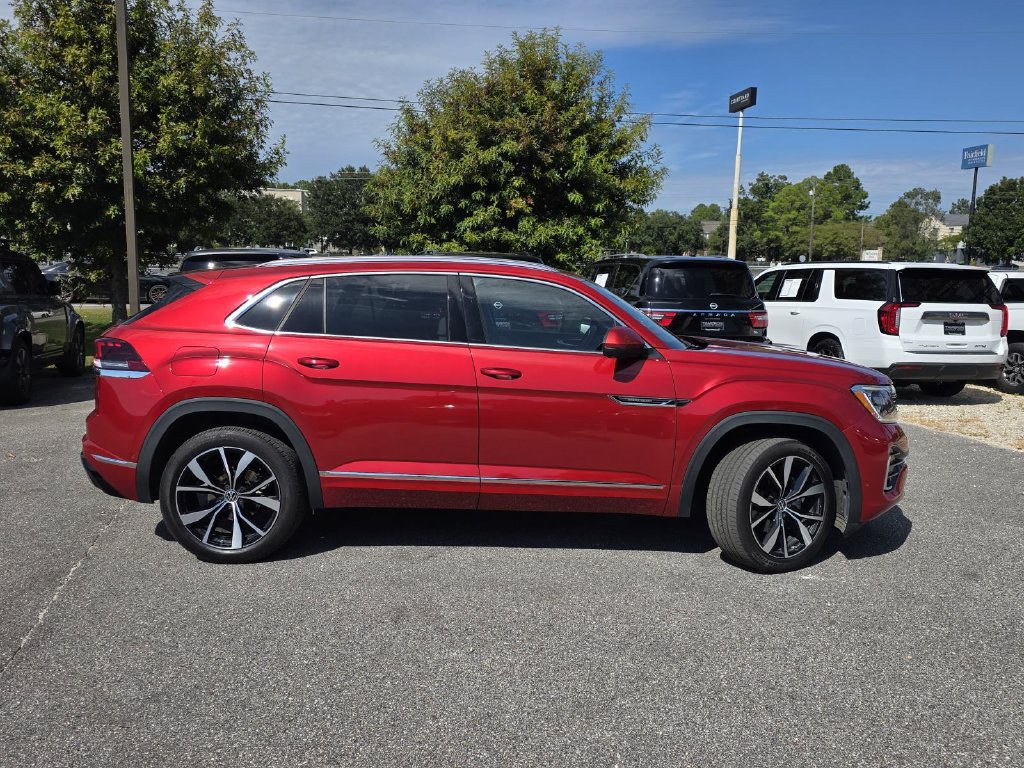 Used 2024 Volkswagen Atlas Cross Sport SEL Premium R-Line AWD/4WD image 40