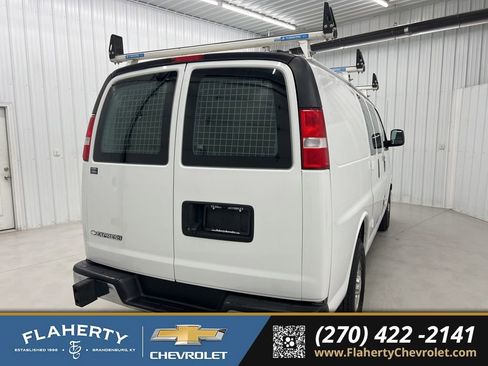 Used 2021 Chevrolet Express 2500 w/ Driver Convenience Package image 3