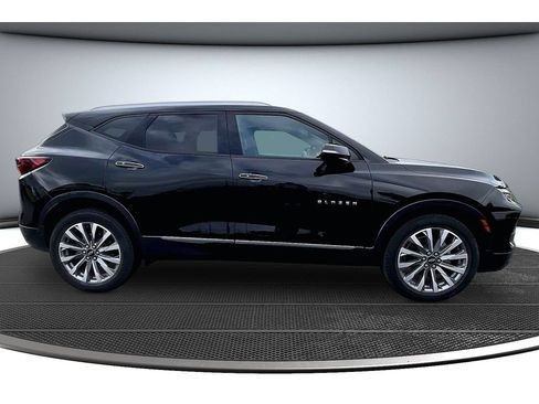Used 2023 Chevrolet Blazer Premier w/ Enhanced Convenience Package AWD/4WD image 14