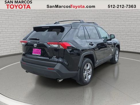 Used 2025 Toyota RAV4 LE image 5