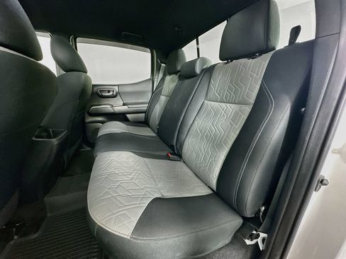Used 2022 Toyota Tacoma TRD Sport w/ Black Out Package (TMS) AWD/4WD image 24