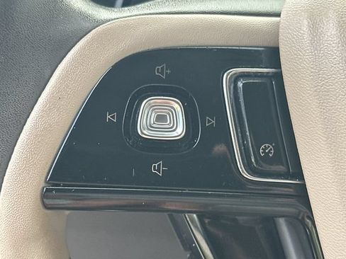 Certified 2022 Lincoln Corsair FWD image 24