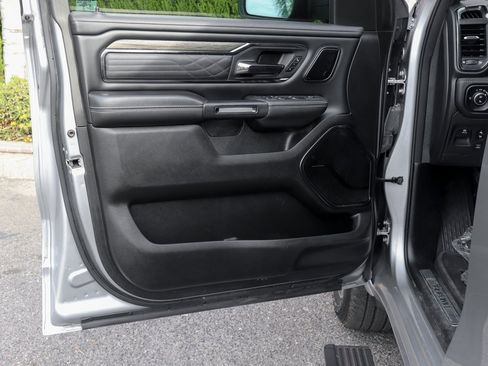 Used 2025 RAM 1500 Limited w/ Body Color Bumper Group image 16