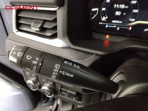 Used 2023 GMC Yukon Denali Ultimate image 13