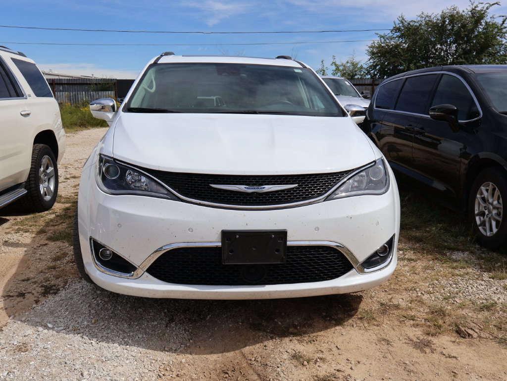 Used 2017 Chrysler Pacifica Limited w/ Advanced Safetytec Group FWD image 7
