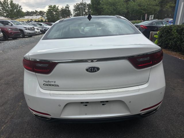 Used 2017 Kia Cadenza Technology FWD image 6