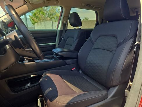 Used 2024 Nissan Pathfinder SV w/ Black Appearance Package FWD image 14