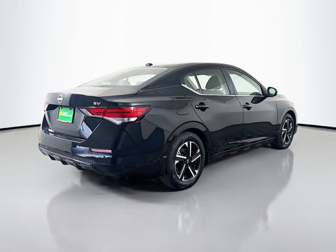 Used 2024 Nissan Sentra SV FWD image 10