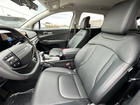 New 2026 Kia Sportage EX image 11