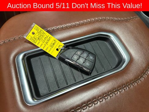 Used 2024 GMC Yukon Denali Ultimate AWD/4WD image 36