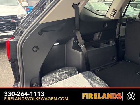 New 2026 Volkswagen Atlas Peak Edition image 52