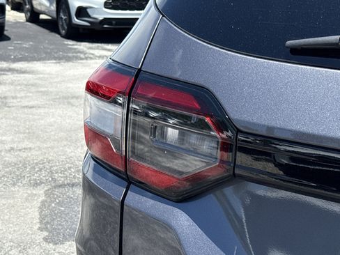 Certified 2025 Honda Pilot Black Edition image 15