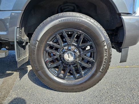 Used 2019 Ford F350 Lariat w/ Lariat Ultimate Package AWD/4WD image 8
