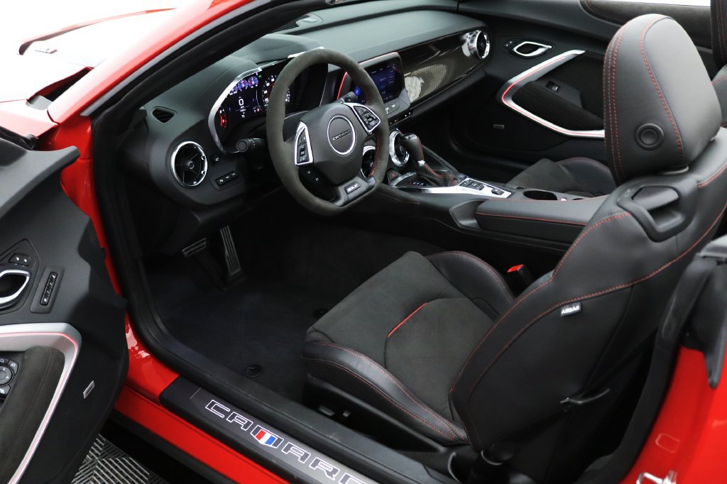 Certified 2024 Chevrolet Camaro ZL1 RWD image 32