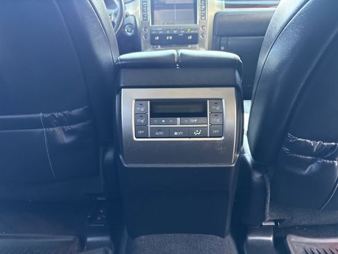 Used 2017 Lexus GX 460 image 18