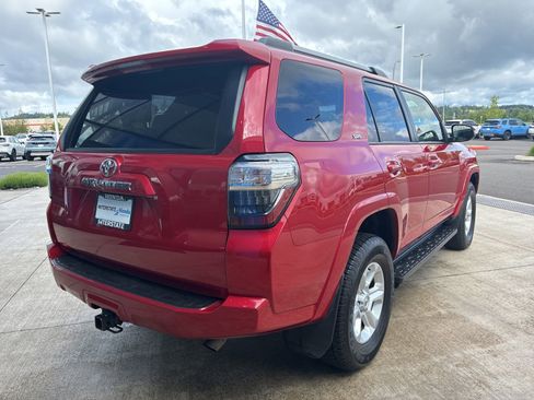 Used 2023 Toyota 4Runner SR5 Premium w/ Moonroof Package AWD/4WD image 5