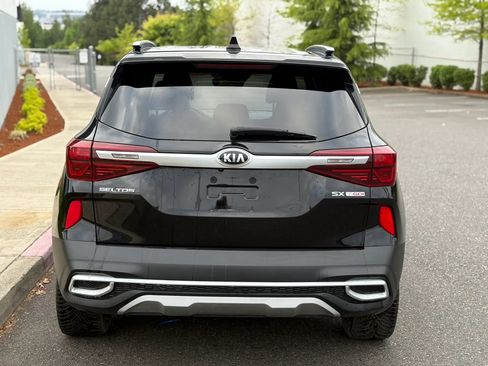 Used 2021 Kia Seltos SX AWD/4WD image 5