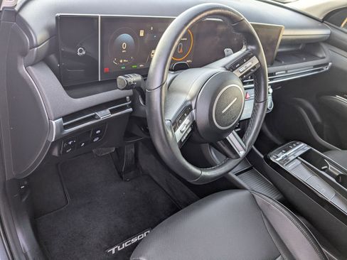 Certified 2025 Hyundai Tucson Limited image 17
