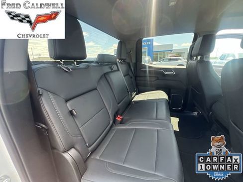 Used 2025 GMC Sierra 1500 SLT AWD/4WD image 32
