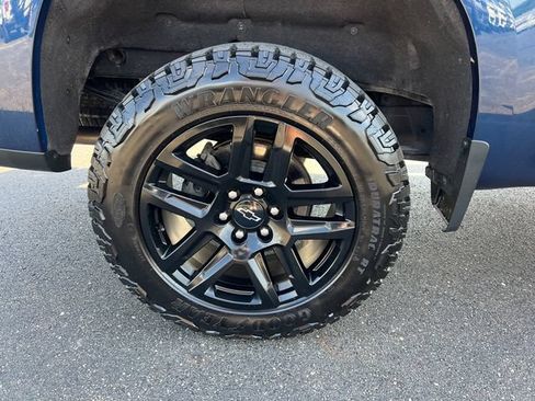 Used 2023 Chevrolet Silverado 1500 LT Trail Boss w/ Protection Package AWD/4WD image 9