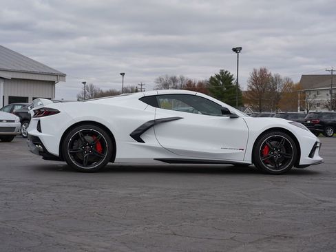 Used 2023 Chevrolet Corvette Stingray Premium Cpe w/ Z51 Performance Package RWD image 2