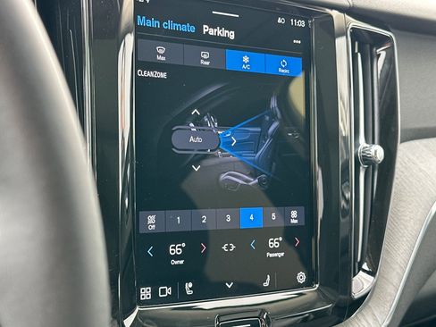 Certified 2025 Volvo XC60 T8 Plus w/ Protection Package Premier image 23