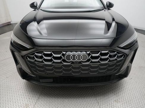 Used 2025 Audi A5 2.0T Premium Plus Sedan w/ Premium Plus image 4