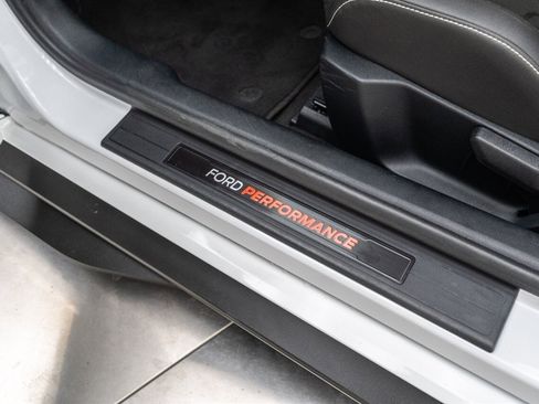 Used 2022 Ford Mustang Shelby GT500 w/ Carbon Fiber Track Pack image 36