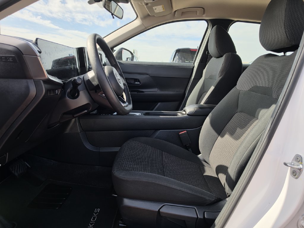Used 2025 Nissan Kicks S FWD image 26