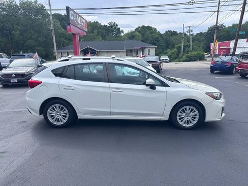 Used 2018 Subaru Impreza 2.0i Premium w/ Eyesight & BSD & Rcta AWD/4WD image 3