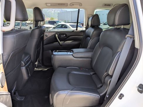 Used 2023 INFINITI QX80 Premium Select w/ Cargo Package AWD/4WD image 32