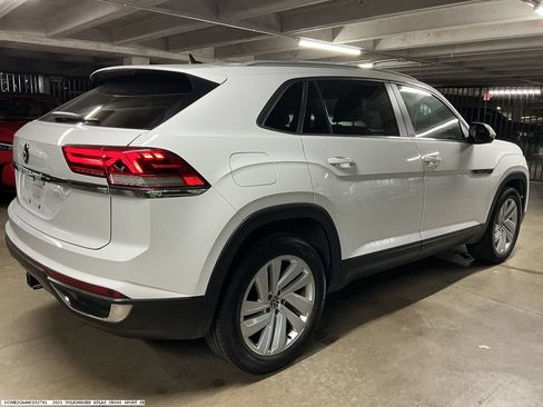 Used 2021 Volkswagen Atlas Cross Sport SE FWD image 6