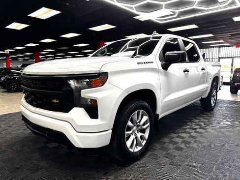 Used 2023 Chevrolet Silverado 1500 Custom image 7
