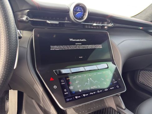 Certified 2024 Maserati GranTurismo Trofeo image 25