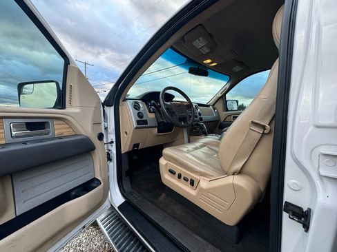 Used 2011 Ford F150 Lariat w/ Lariat Chrome Pkg image 5