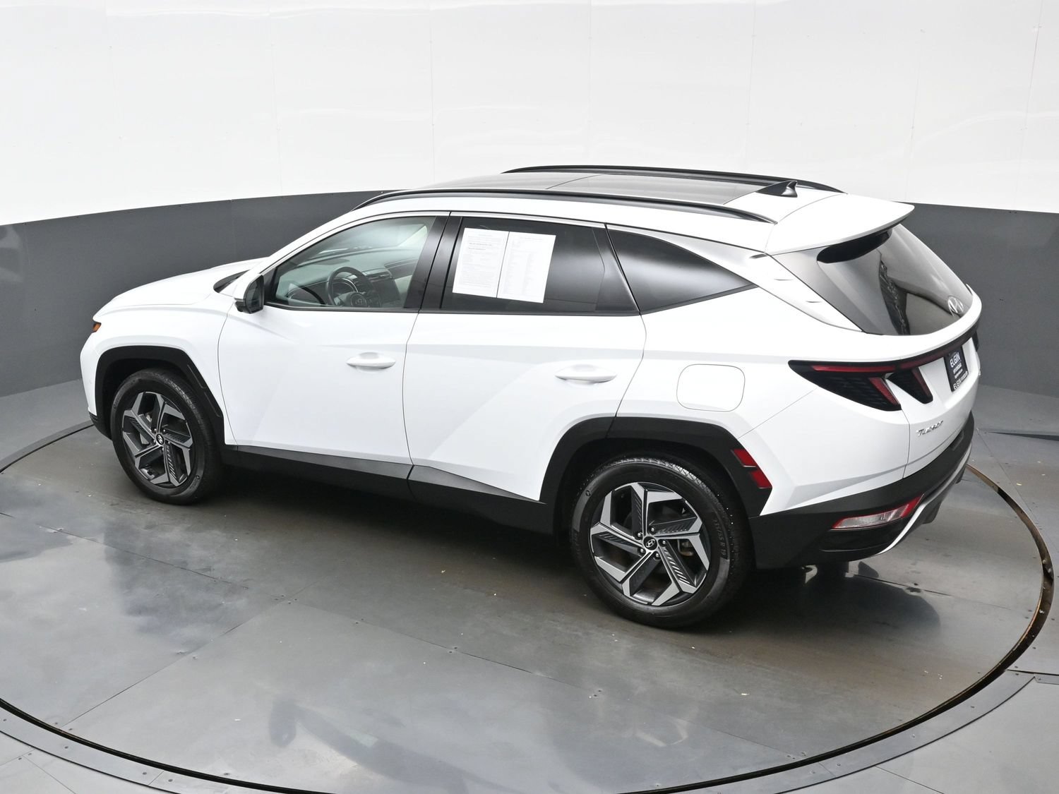 Certified 2024 Hyundai Tucson Limited AWD/4WD image 38