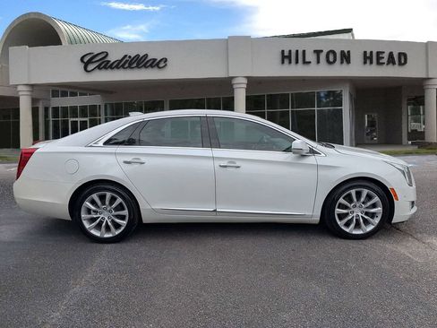 Used 2017 Cadillac XTS Luxury w/ Driver Awareness Package FWD image 7