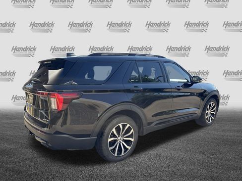 Used 2025 Ford Explorer ST-Line AWD/4WD image 10