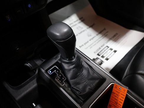 Used 2021 Toyota Tacoma TRD Off-Road image 27