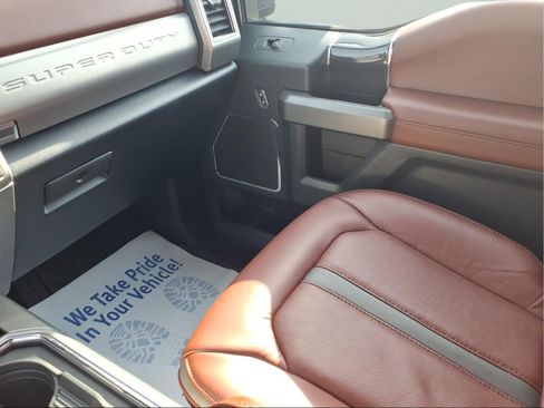 Used 2022 Ford F350 Platinum image 21