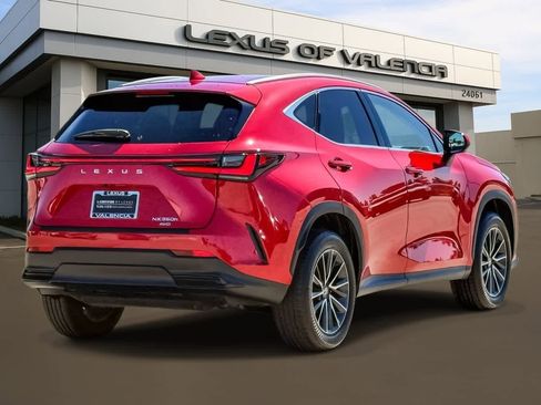 Certified 2025 Lexus NX 350h AWD w/ Accessory Package (Z2) image 4