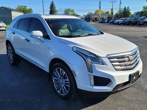 Used 2017 Cadillac XT5 Premium Luxury w/ LPO, Wheel Lock Package FWD image 16