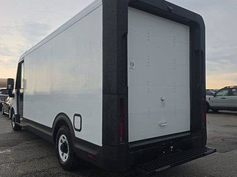 Used 2024 Chevrolet Brightdrop 600 w/ Commercial Equipment Package AWD/4WD image 2