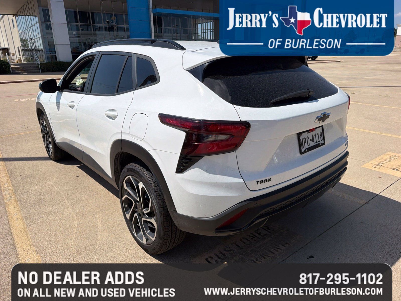 Used 2025 Chevrolet Trax RS w/ Driver Confidence Package FWD image 8